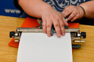 Len kradmý pohľad na napísaný text v braiili