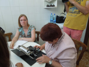 Písanie v Martine - v pozadí Dušana Blašková